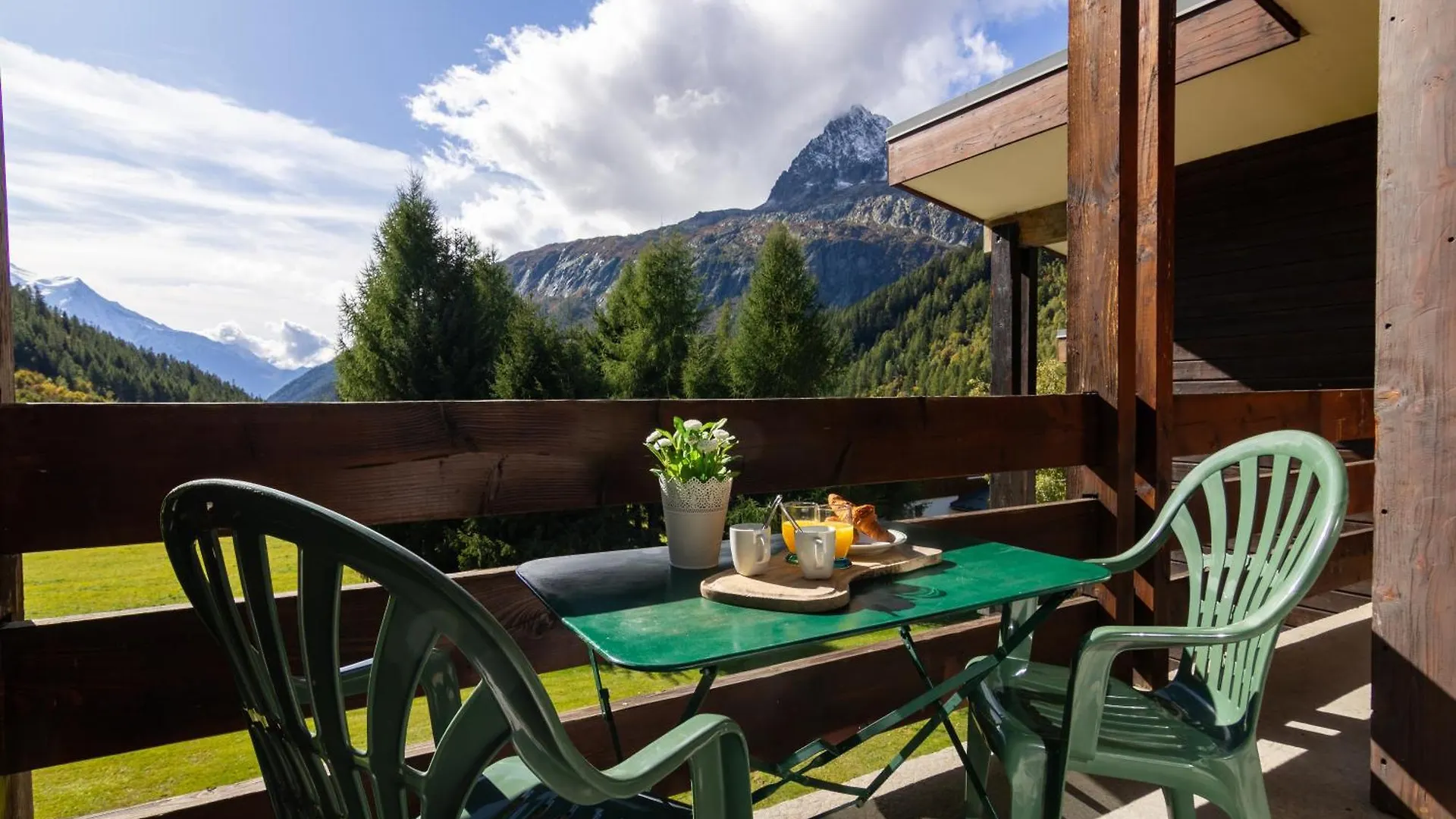 Chalet Dava La Via Ski In - Ski Out - Happy Rentals Chamonix